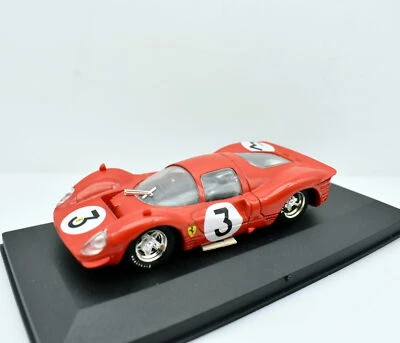 Modellino auto scala 1:43 racing Ferrari 330 P4 Brumm diecast modellismo statico - Immagine 1 di 4