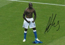 Autografo Mario Balotelli su foto