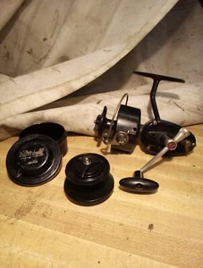 Garcia Mitchel 300 France Spinnrolle mit extra Spule - Bild 1 von 5