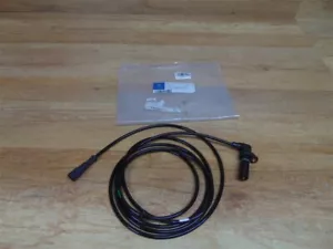 Rear Rotational Speed Sensor Genuine Mercedes Unimog 437 - A4375400117 - Picture 1 of 1