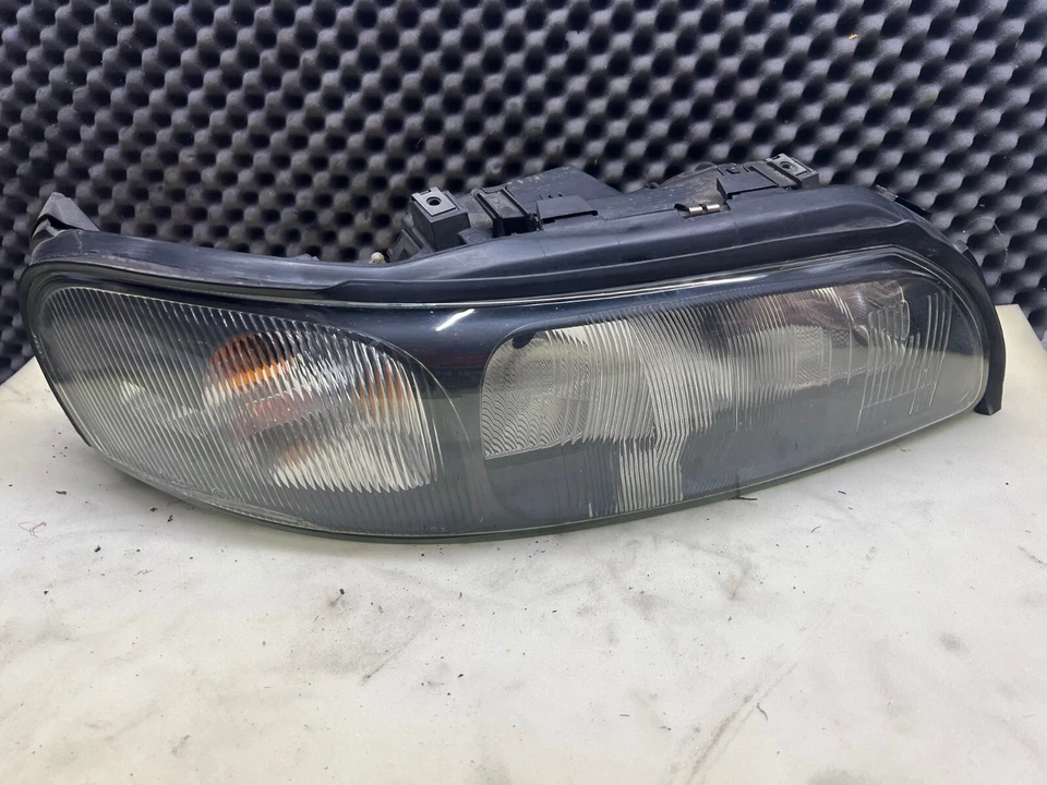 VOLVO V70 II SW Kombi 2003 Scheinwerfer RECHTS Lampe Original komplett  8693568 - Bild 1 von 4