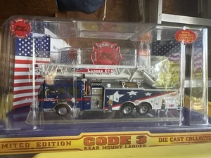 CODE 3 PATRIOT REAR MOUNT LADDER 4 SCALE 1/64 ***NEW IN DOME*** - Picture 1 of 1