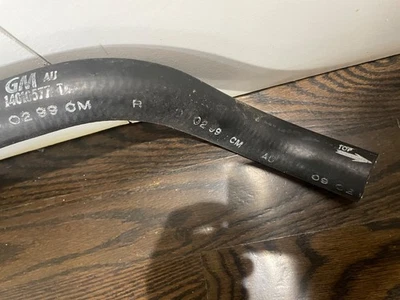 OEM GM RADIADOR REFRIGERANTE MANGUERA número de pieza 140810577 Foto 1 de 4