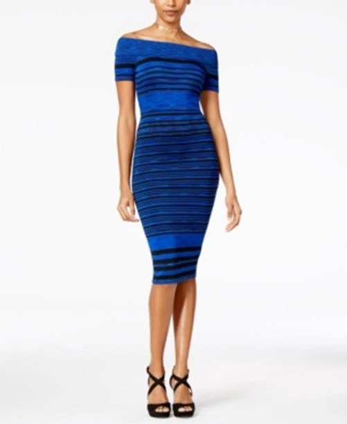 Vestido midi ceñido al cuerpo a rayas tejido fuera del hombro XOXO, 2 azules Foto 1 de 1