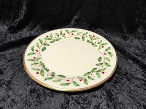 Lenox "Holiday" Replacement Dinner Plate, Holly And Berry, 10.75" - PRE-OWNED - Picture 1 of 11