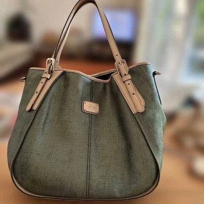 Bolsa tote de ombro TOD'S A4 logotipo lona couro verde feminina USADA DO JAPÃO - Imagem 1 de 4