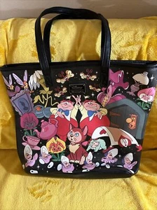 Disney loungefly Alice in Wonderland handbag - Picture 1 of 6