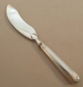 Cuchillo de plata con cresta corona patrón de hilo - Imagen 1 de 6