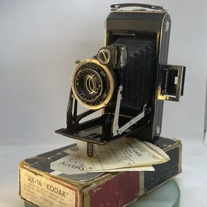KODAK SIX-16 FOLDING CAMERA RARE WITH BOX NEEAR MINT CONDITION12CM F4,5 383 - Picture 1 of 9