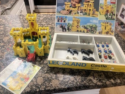 LEGO 375 Yellow Classic Castle OR 6075 - Image 1 of 4