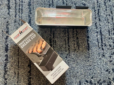 Copo de graxa Camp Chef SGCUP–24 oz aço em pó compatível com grelhas SG veja descrição - Imagem 1 de 4