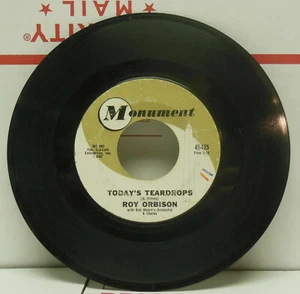 Roy Orbison: Today's Teardrops / Blue Angel. 45 RPM G/G+ - Picture 1 of 2