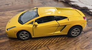 Kinsmart 5" Lamborghini Gallardo Diecast Model Toy Car 1:32 Yellow KT 5098 - Picture 1 of 4