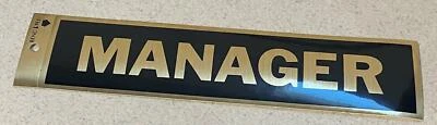 Vintage Manager negro y dorado pelar y pegar en letrero 8 x 2" Foto 1 de 2