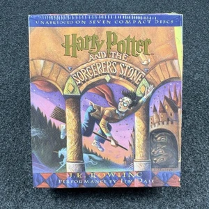 Harry Potter and The Sorcerers Stone CD Audiobook 1999 Jim Dale 7 Disc Sealed - Imagen 1 de 7