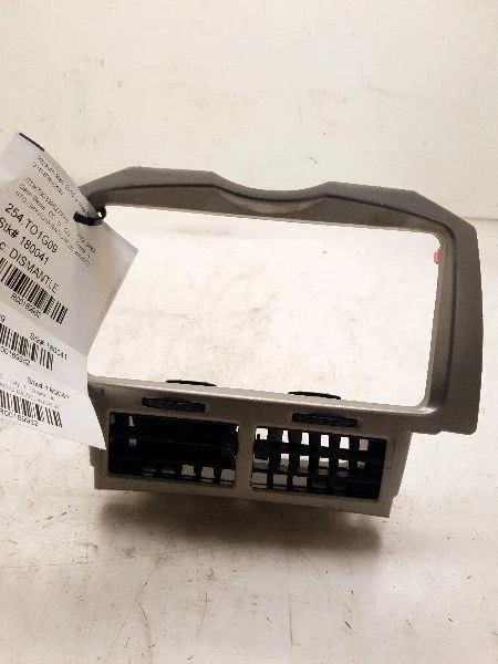 Toyota Yaris 2009 tablero radio bisel montaje  Foto 1 de 4