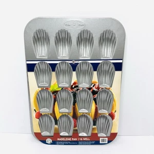 USA Pan Madeline Pan 16 Well Non-Stick Coating Heavy Gauge Aluminized Steel New - Picture 1 of 9
