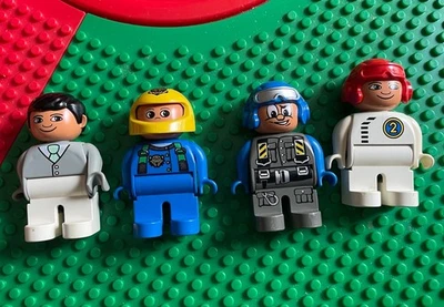 Lot of 4 Genuine Vintage LEGO Duplo People Figures Minifigures - Image 1 of 4
