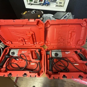 Milwaukee 5262-21 1 Zoll SDS D-Griff Bohrhammer 2 Stück - Bild 1 von 5