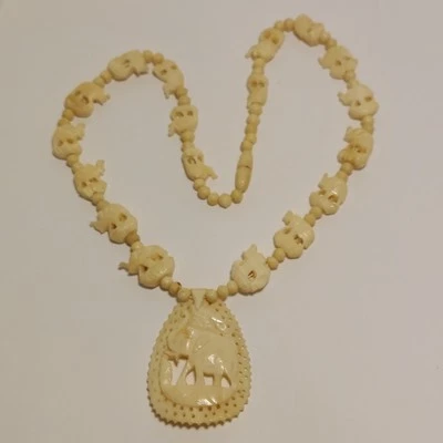 Collar Tallado Encaje Look Elefante Colgante Cierre Barril Étnico Foto 1 de 4