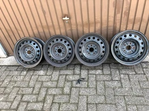 4xkomplette Felgen+4Neu Gummiventile 6,5JX16H2 ET:45 für Toyota Auris,Suzuki usw - Bild 1 von 13
