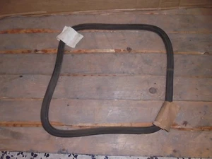 GUARNIZIONE LUNOTTO TIPO CORTO FIAT 238 69> - Foto 1 di 1