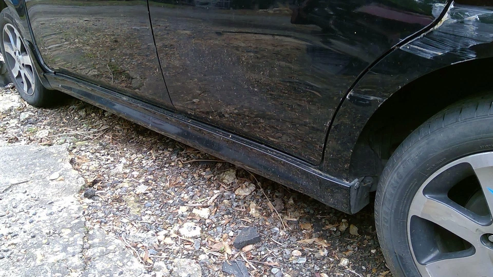 Moldura basculante lateral del conductor Nissan Sentra 07-12 OEM Foto 1 de 1