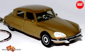 🎁🎄🆕 RARE KEYCHAIN GOLD CITROEN DS/ID 21/19/23D FRENCH POLICE 💕GREAT GIFT💕🎁 - Picture 1 of 10
