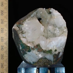 Calcite geode with Heulandite Zeolite basalt vug crystal cave India 0.23kg - Picture 1 of 7