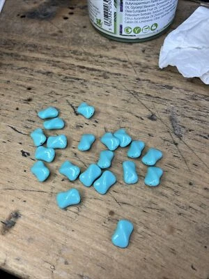 Czech Glass Beads ~ Twisted Rectangle ~ Spearmint ~ Pack of 20 - Image 1 of 3