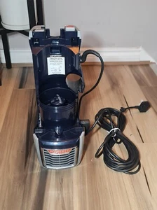 SHARK NZ801UKT ANTI HAIR WRAP - UPRIGHT TRUE-PET VACUUM CLEANER (ENGINE ONLY) - Picture 1 of 4