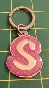Letra "S" Llavero Tono Plata Rosa Brillante Esmalte Alfabeto Llave Inicial, B3b6 - Imagen 1 de 2