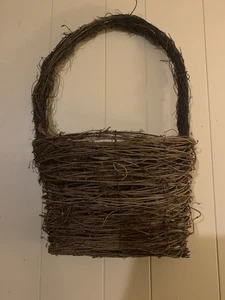 Handled Hanging Grape Vine Basket - Picture 1 of 1