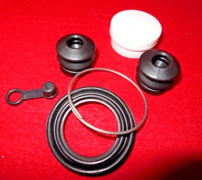 3 Kits de Reconstrucción de Pinzas de Freno Honda 77-80 CB750F Kit Delantero y Trasero 32-1152 Foto 1 de 4