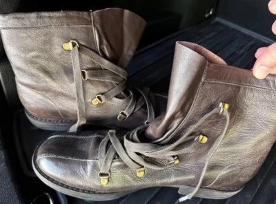 Women's Kenneth Cole Reaction For j. Jill Moto Dark Brown Leather Boots - Sz 8.5 - Image 1 of 3