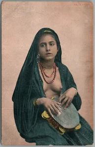 ARABISCHE SCHÖNHEIT OBEN OHNE ANTIKE POSTKARTE - Bild 1 von 2