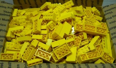LEGO Random Bulk Lot 4 lb Loose YELLOW Bricks Plates Caps Parts Pieces  - Image 1 of 4