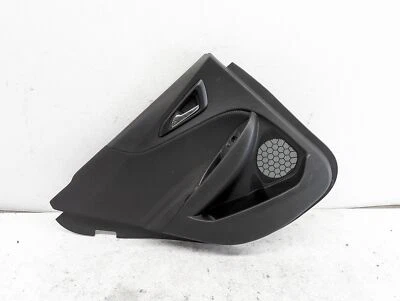 Chevrolet Malibu RS 2019-2023 panel de moldura interior de puerta trasero izquierdo negro Foto 1 de 4