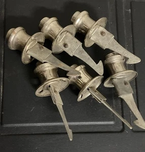 Original Vintage 1950? Küchenkommode Druckknopf Türriegel 6 Stück - Bild 1 von 9