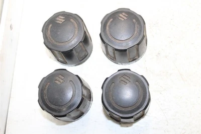 Tapacubos delanteros traseros Suzuki Quadsport LT 1988 80  Foto 1 de 3