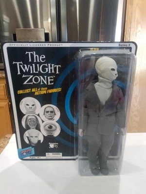 Figura Twilight Zone Alien 8" Bif Bang Pow 2012 NUEVA Foto 1 de 4