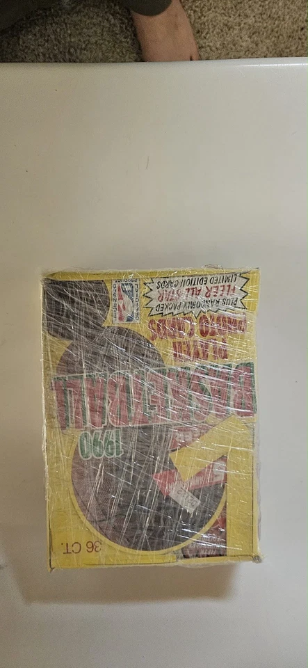 1990 年弗莱尔篮球蜡盒 - 36 个密封包迈克尔·乔丹拉里·伯德 NBA 1E — 第 1/4 张图片