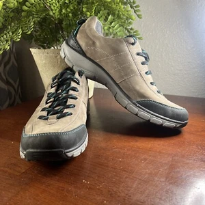 Clarks Shoes Women Size 12M Stone Wave Walk Hiking Lace Up Leather Upper Comfort - Picture 1 of 16