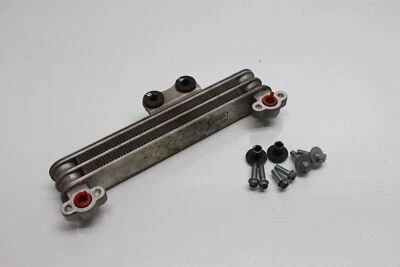 97 98 99 00 01 02 03 04 05 HONDA SUPER HAWK VTR1000 1000 ENFRIADOR DE ACEITE DE MOTOR Foto 1 de 4