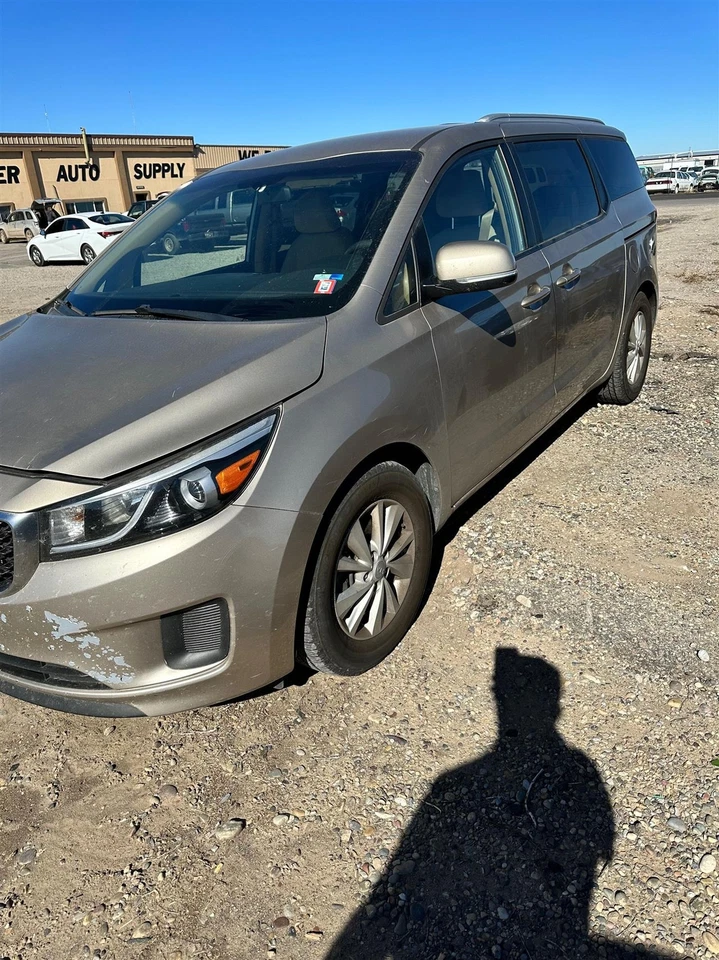 Used Power Steering Pump fits: 2016 Kia Sedona hydraulic Grade A - Image 1 of 4