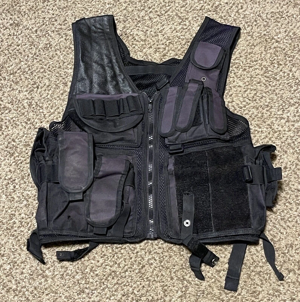 Chaleco Tatical Negro Ajustable Espalda Buen Usado  Foto 1 de 4