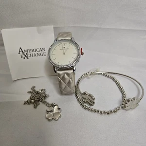 Sailor Jane Gift Set- Watch, Bracelets, Necklace, Clovers NWOT - Picture 1 of 15