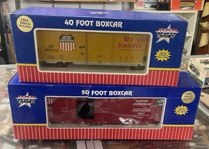 2 USA Trains 50 & 40 Footer Burlington And Union Pacific In Boxes - Picture 1 of 7