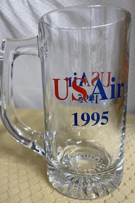 US Air  Airlines 1995 Glass Beer Mug Aviation Collectible Red Blue Logo USAir Foto 1 de 4