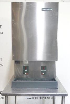 MÁQUINA DE HIELO/DISPENSADOR DE AGUA (PEPITA DE HIELO) SCOTSMAN 500 LB REFRIGERADA POR AIRE MODELO MDT5N40 Foto 1 de 4